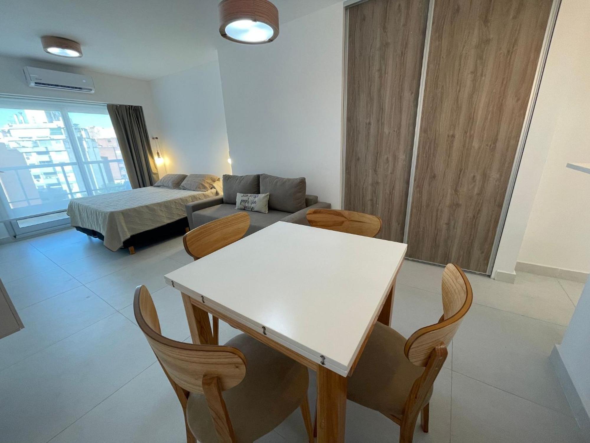 Luxury Temporary With Pool In Caballito